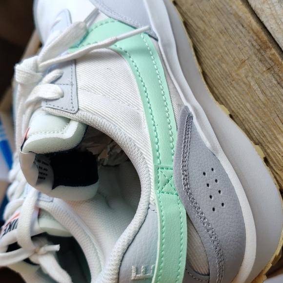 Nike Waffle Debut white mint foam men's size 9 - Picture 4 of 13